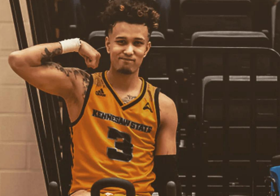 阿迪力ncaa联赛时期