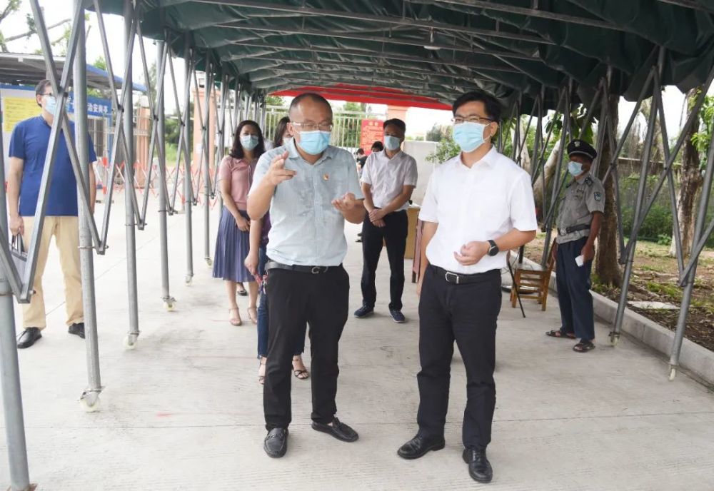 10月8日,区委副书记,代区长林坤泉带领相关部门负责人,结合开展"再