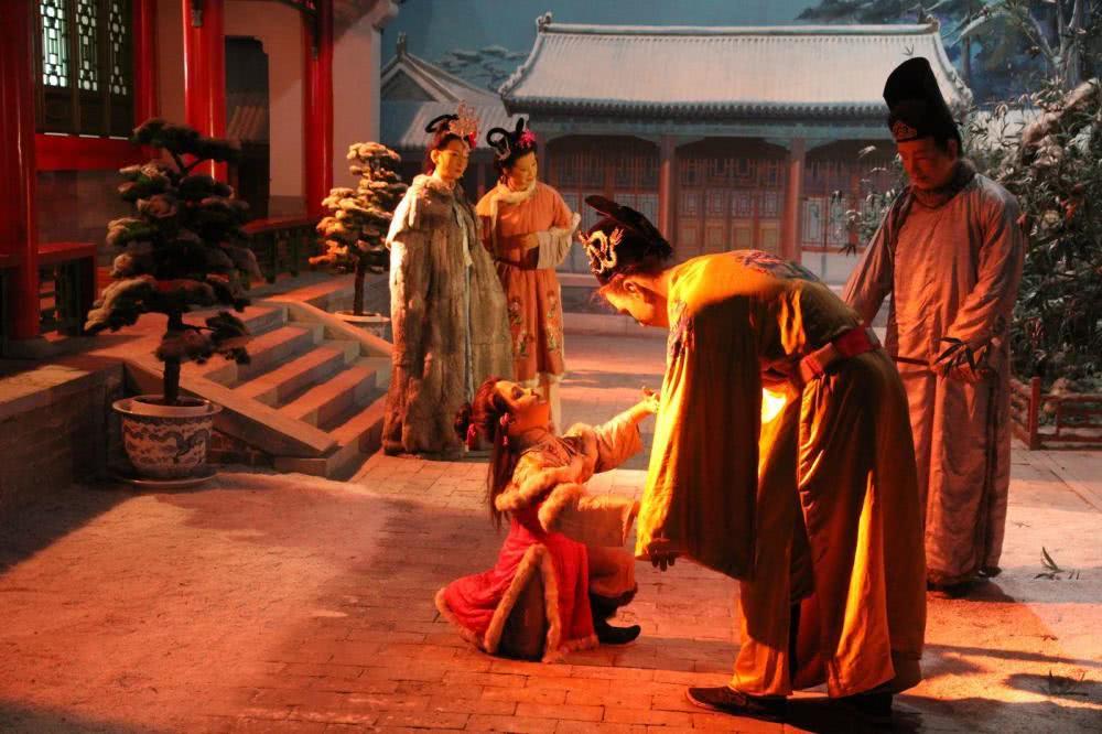 朱佑樘幼年养在宫外的真相朱见深一手安排全是对万贵妃的爱