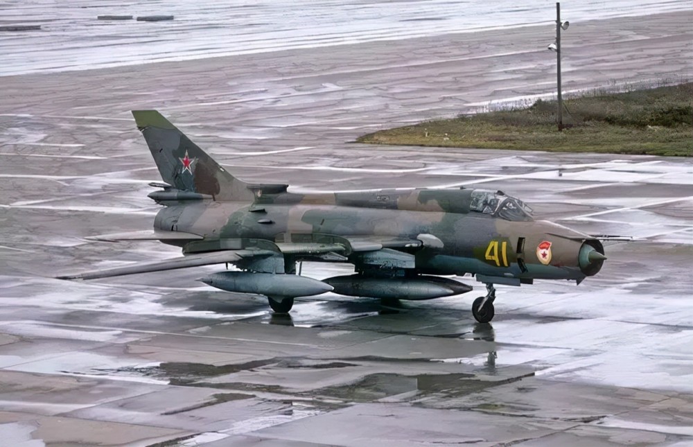 30年前那场表演，苏联空军展示众多机型，为何我们只看中了苏-27英语音标发音视频