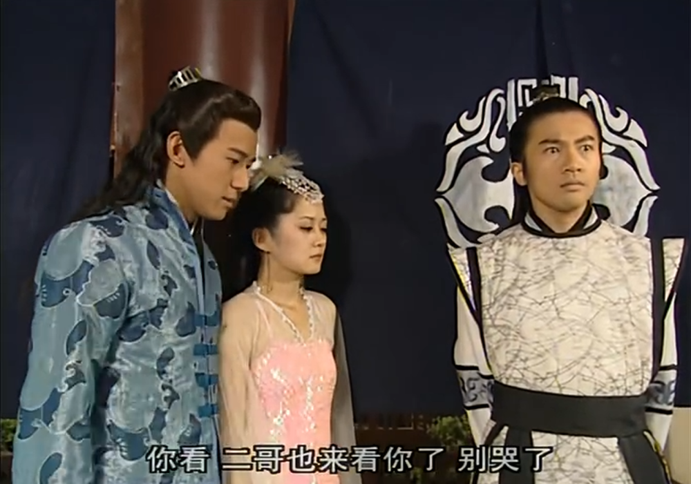 司徒静被逼下跪道歉主动投怀送抱白云飞正巧被皇上撞见了