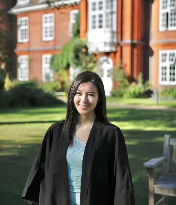 工作到凌晨三点太辛苦,毕业于剑桥大学