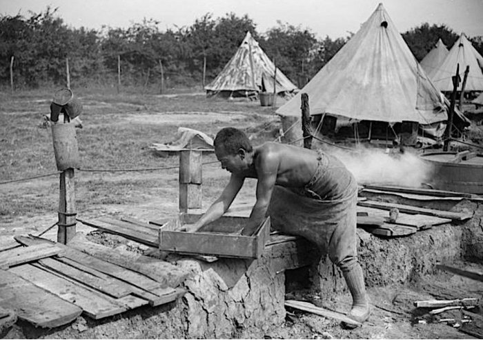 一战中国劳工挖战壕距德军50米2万埋骨他乡也有人收获爱情