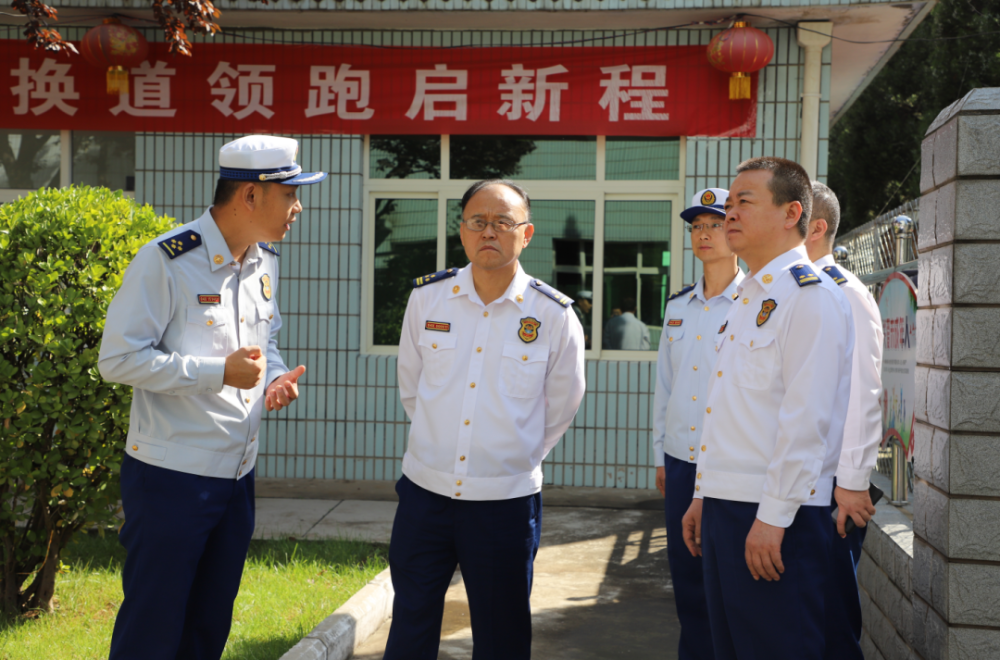一,省消防总队二级专员王建民带队深入泽州县消防救援大队开展基层