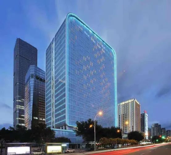 据了解,华浦华尔街(备案名:华班大厦)开发企业为福建华浦房地产开发