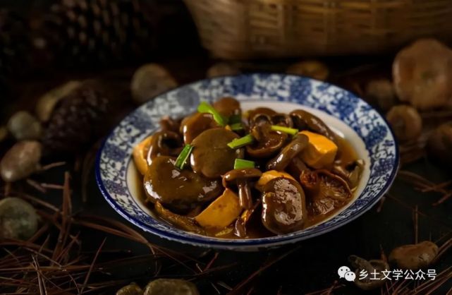乡情散文秋天又食雁来蕈