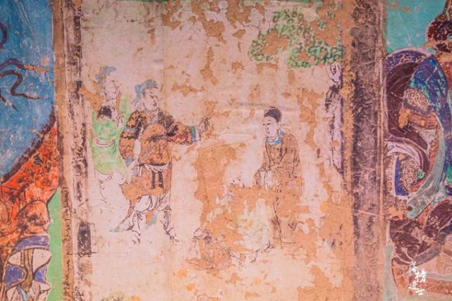 宁夏西夏王陵,被誉为"东方金字塔,这里寸草不生,充满了神秘