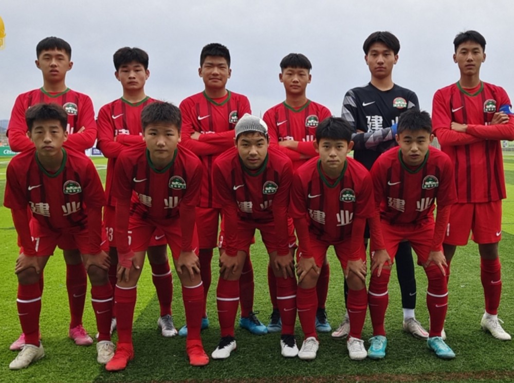 中国青少年足球联赛河南嵩山龙门u15队小组出线晋级16强