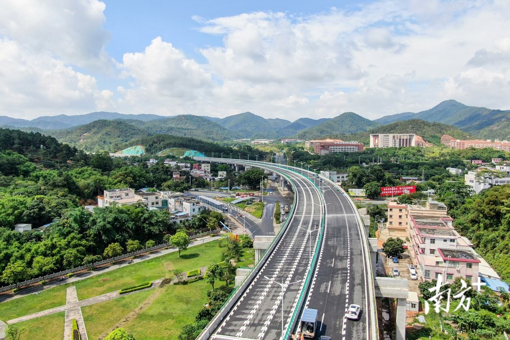 中山市坦洲快线获评广东省十大最美普通国省干线公路