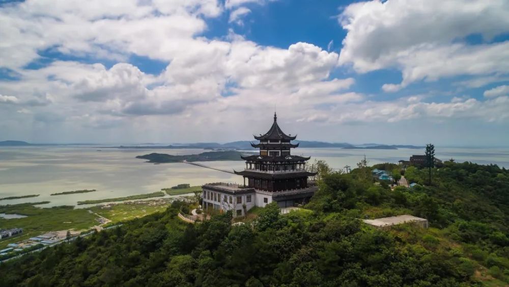 渔洋山风景区太湖湖滨国家湿地公园是目前华东地区最大的集生态,休闲