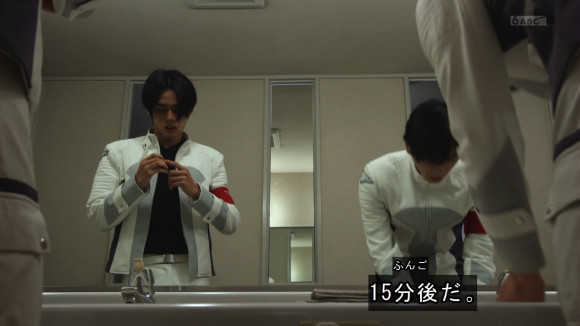 假面骑士颜值排行榜_假面骑士:颜值爆表的4位女骑士,桃子姐才是美腿之王(2)