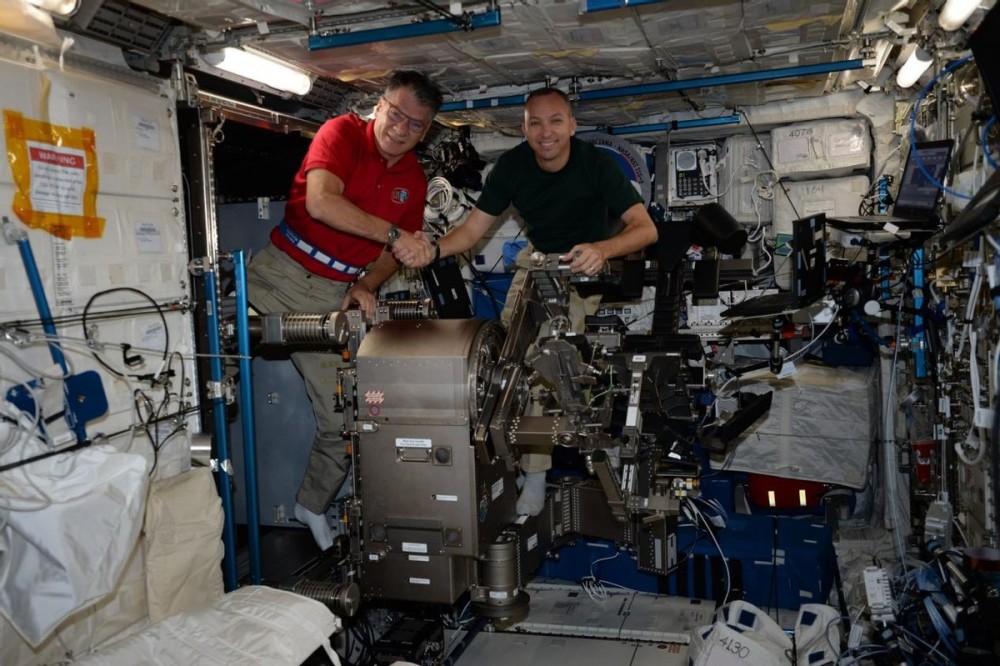 神舟13号将升空3宇航员考验太空生活极限cz2老火箭确保万无一失