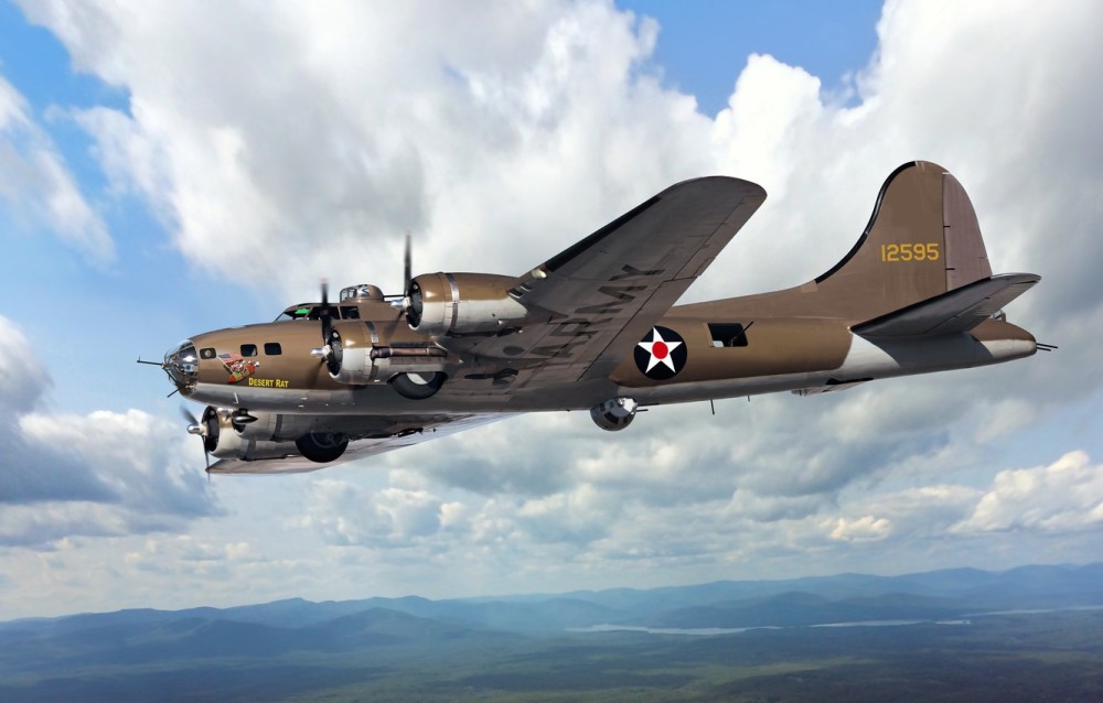 美b-17轰炸机,享誉于二战期间,被誉为"空中堡垒"!_腾讯新闻