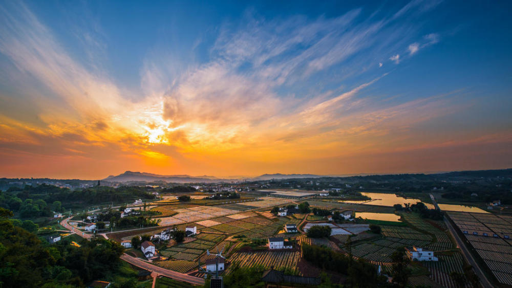 分水岭镇 在美丽乡村构想下打造现代桃花源丨四川这个中心镇
