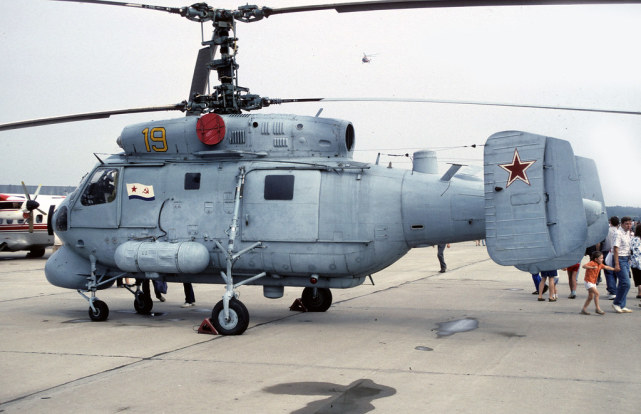 俄罗斯卡-25"激素"反潜直升机
