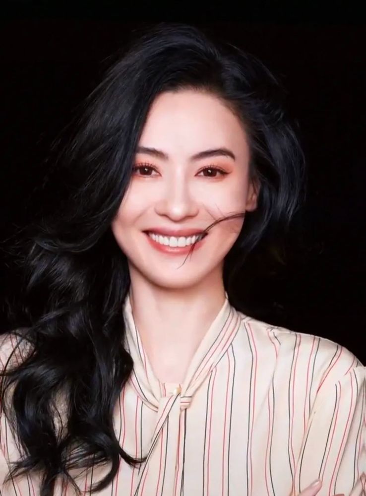 金像奖影后张柏芝41岁还是很美啊