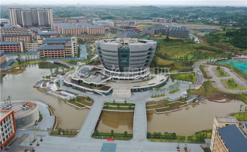 内江师范学院搬家啦!