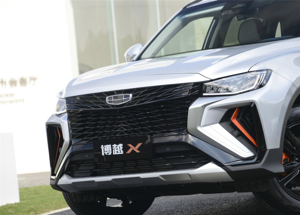 新款吉利博越x正式上市外观很霸气搭载18t动力1128万起