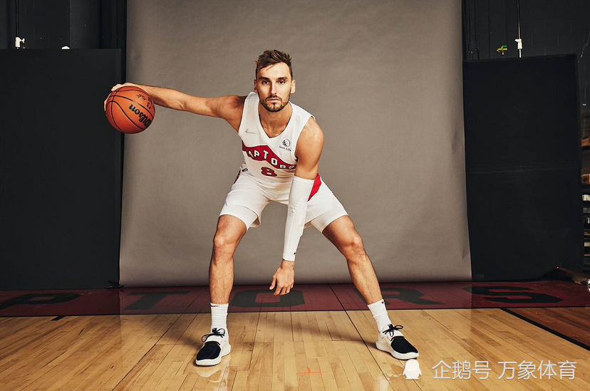 德克尔 回来了！27岁火箭旧将回归NBA，消失2年硬汉打扮，他可是18号秀啊
