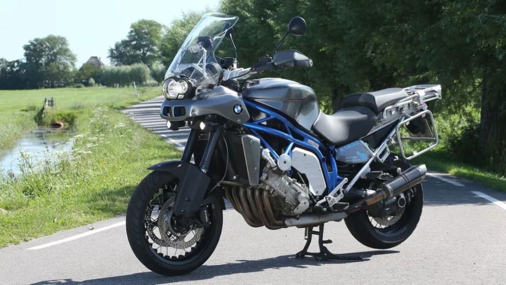 宝马k1600gs?独一无二的直列六缸水鸟_腾讯新闻