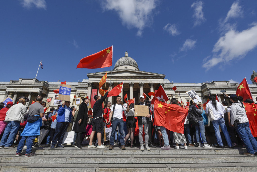 英國學術界相當賣力為接回中國留學生不惜開闢首架復學航班