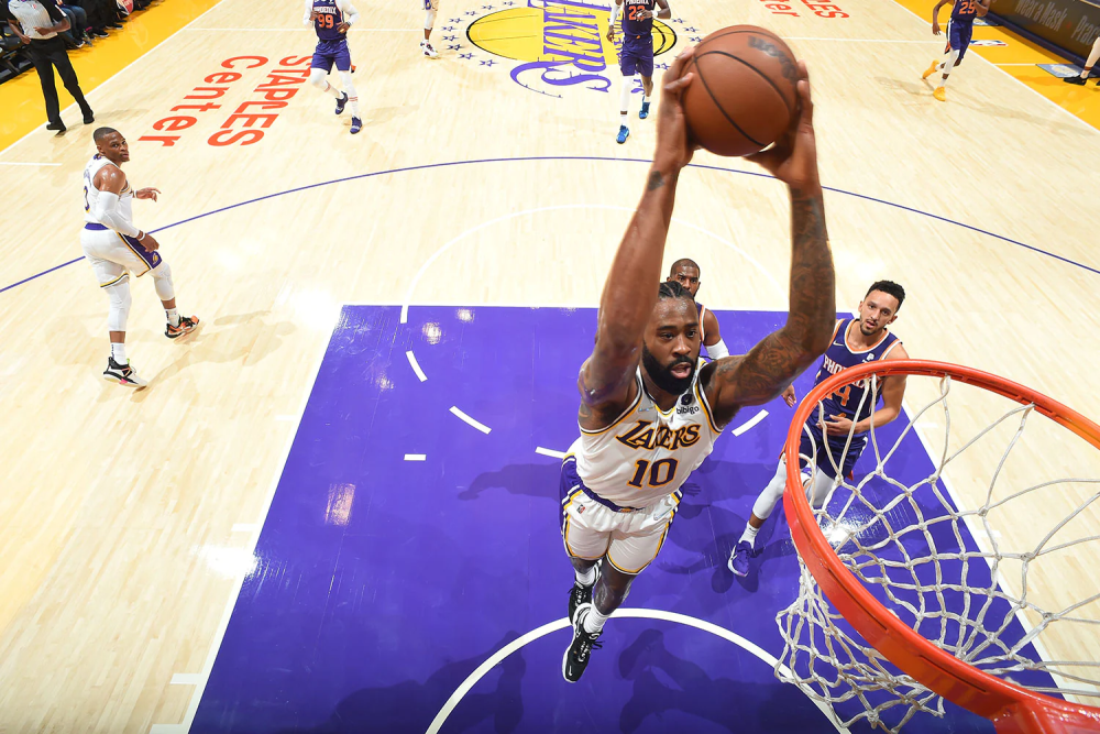 如果湖人想要回到正常状况他们得先把小乔丹裁掉