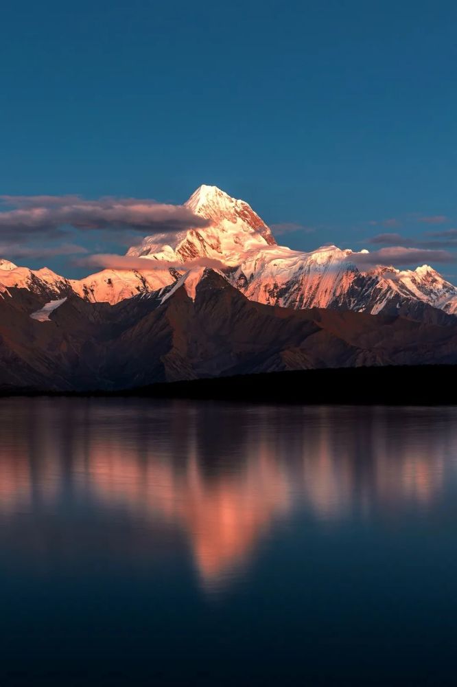追光逐影记录山河重庆女摄影师游走全国拍下壮阔风景动人心魄