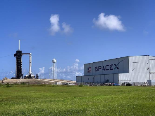 spacex估值超千億馬斯克血賺成首富