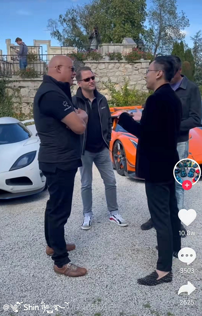 常穿镶钻豆豆鞋,与柯尼塞格,帕加尼老板是朋友此外,mike yin在车圈有