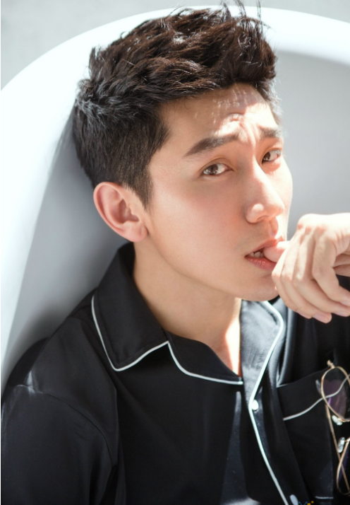 功勋中10位小配角名气不大但演技精湛其中一位演反派惟妙惟肖