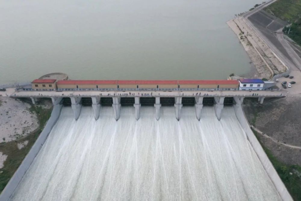 紧急通告邯郸岳城水库九闸全开挺住