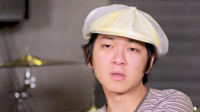 不回应也挺甜王大陆蔡卓宜马思纯张哲轩被拍动作亲密特别甜