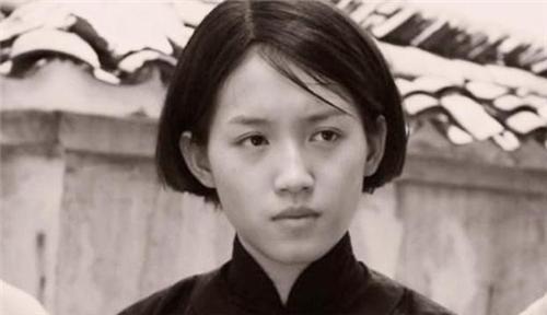 她是民国才女,放弃事业做10年家庭主妇,丈夫却问:为何不去赚钱