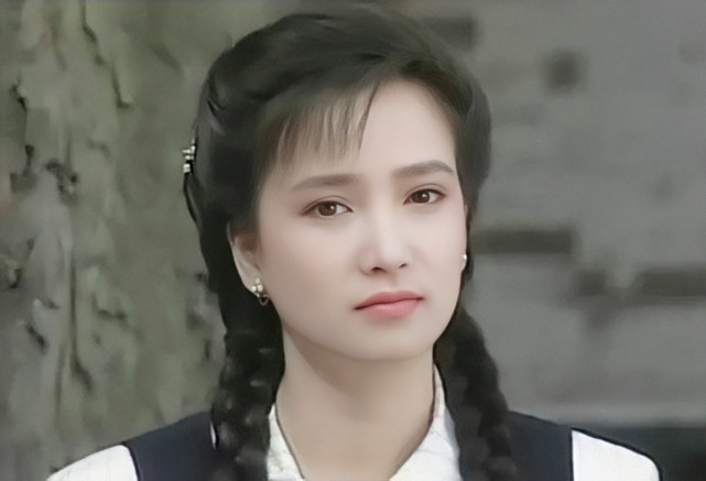 "古典美人"何晴的养成史,她的人生可以用"开挂"来形容