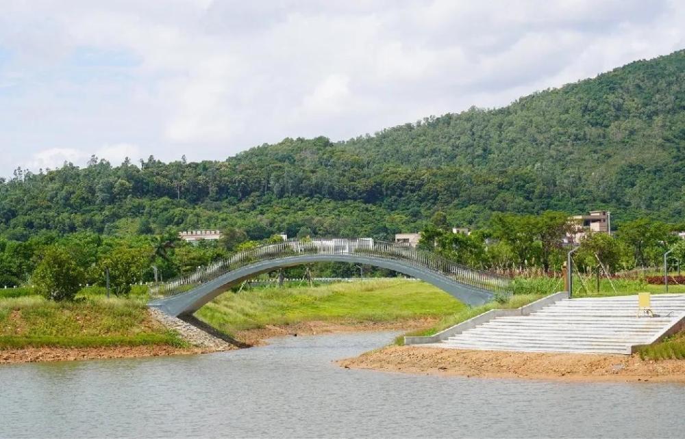 投稿邮箱:jgzx@dpxq.gov.cn截稿日期为2021年10月31日.