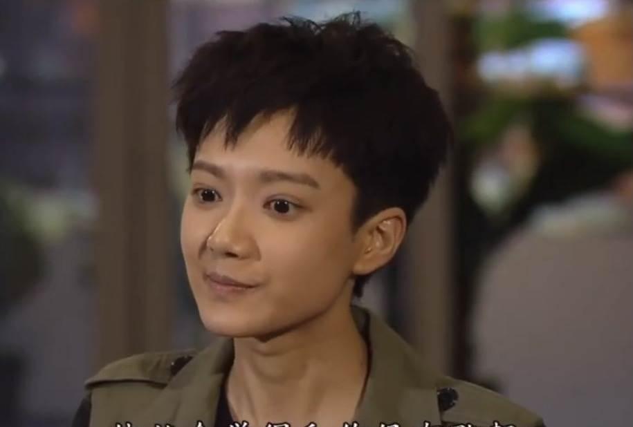 当年一部收视不俗的剧集《my盛lady》,王君馨在剧中以一头短发示人