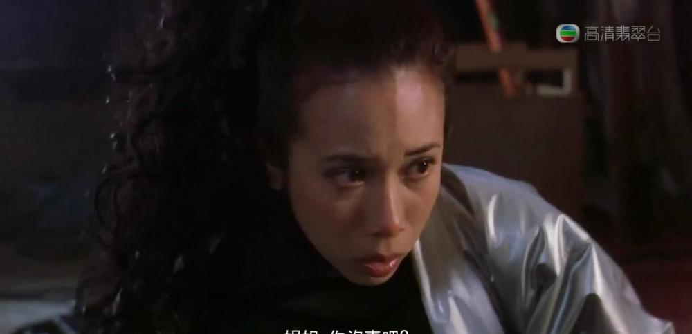 喜剧之王结尾突兀的枪战戏就真的是卧底成功了那么简单吗