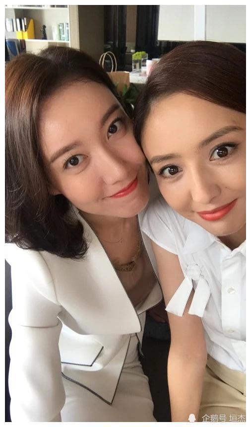 佟丽娅为闺蜜庆生,高露闪现回应,甜蜜友情令人羡慕_腾讯新闻