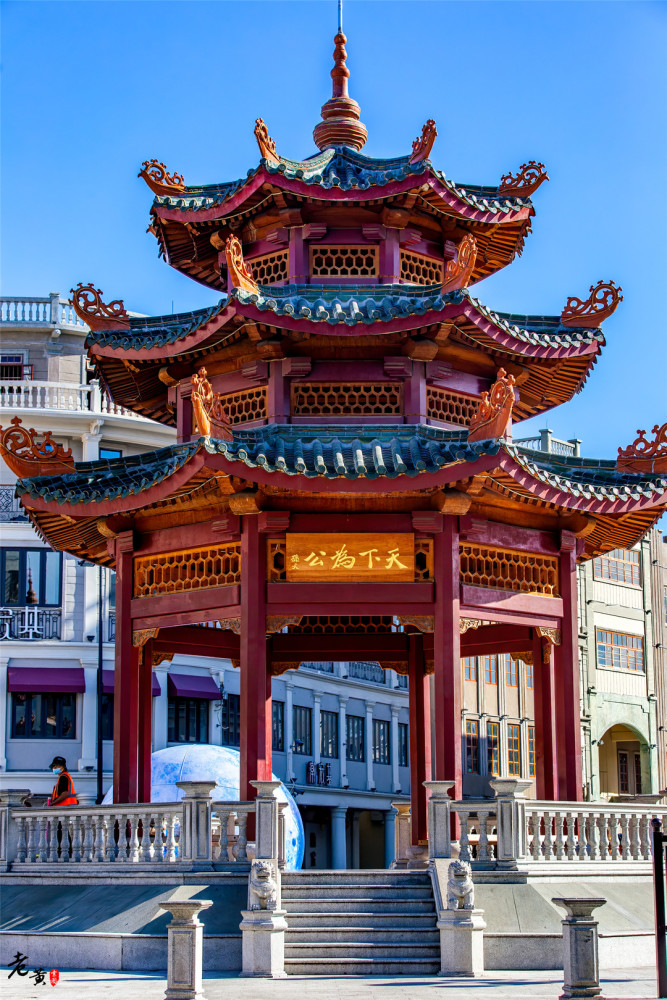 这里是汕头老城核心区,拥有国内最大规模民国建筑群,风味独特