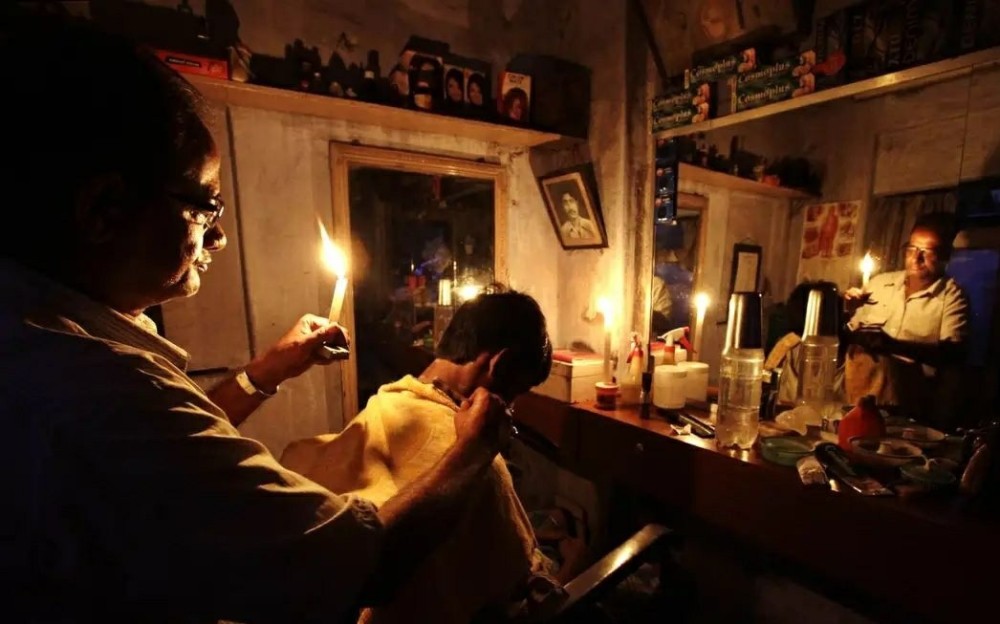 印度陷入用电荒！民众停电14小时，多地缺煤求救，莫迪：不必担心丁德兴祖上