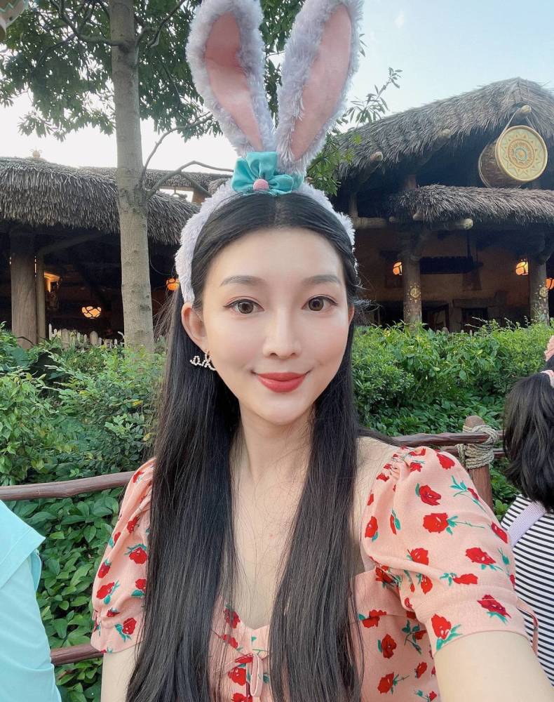 德云社烧饼老婆情绪崩溃?发文给人感觉略压抑,网友怀疑又怀三胎