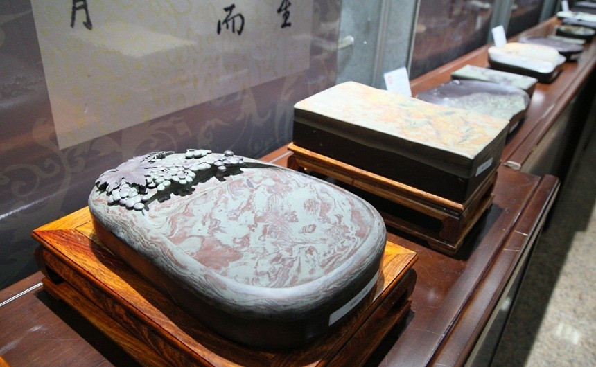 宁夏举办贺兰砚制作技艺大赛
