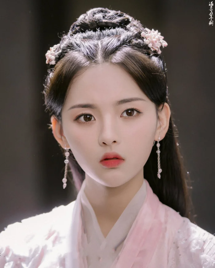 头像锦鲤少女杨超越