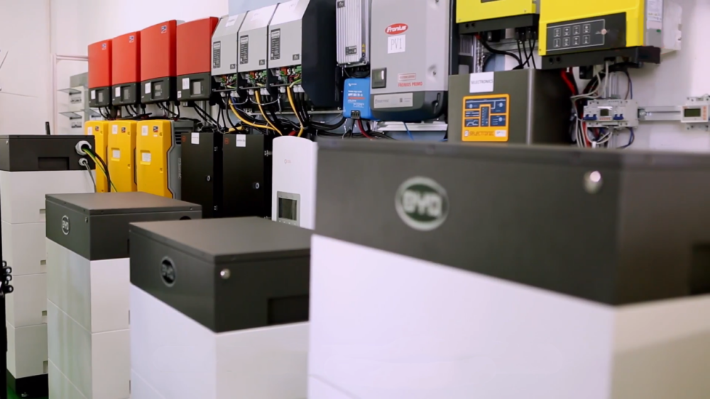 抢占海外市场 中国电动车发展加速 中企在日本拿下1万辆订单 全网搜