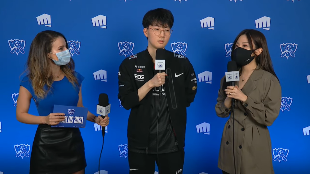 英文流赛后采访viper:lck今年也很强,特别是中路