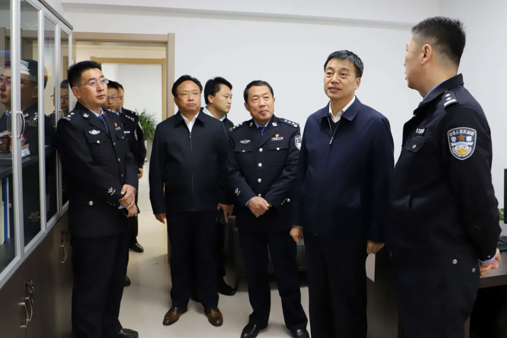 神木市委常委,政法委书记何树强调研指导公安工作_腾讯新闻