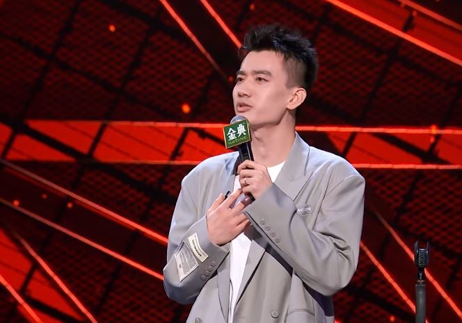 庞博说虽然他已经表演脱口秀很多年,而且也出演了许多节目,并且还是第