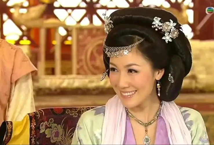 宫心计不可一世的万宝贤为何后来性情大变成温顺小白兔