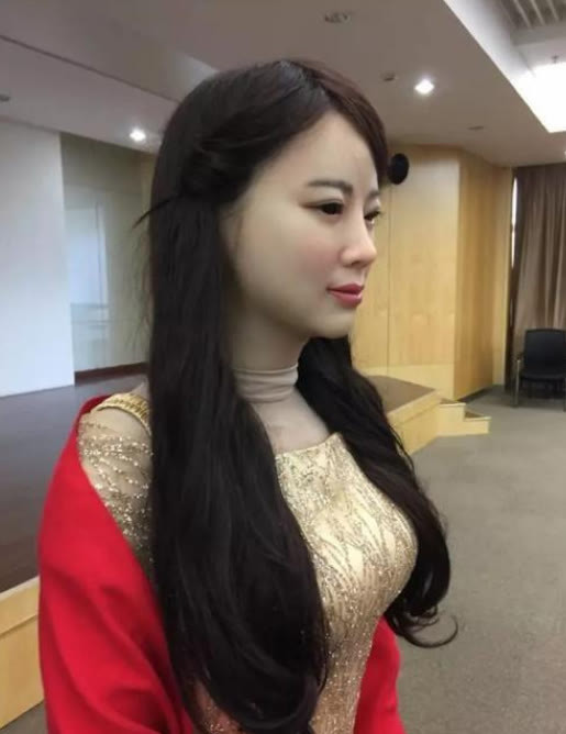 科大校花机器人肤白貌美功能齐全满足你对女友的所有幻想