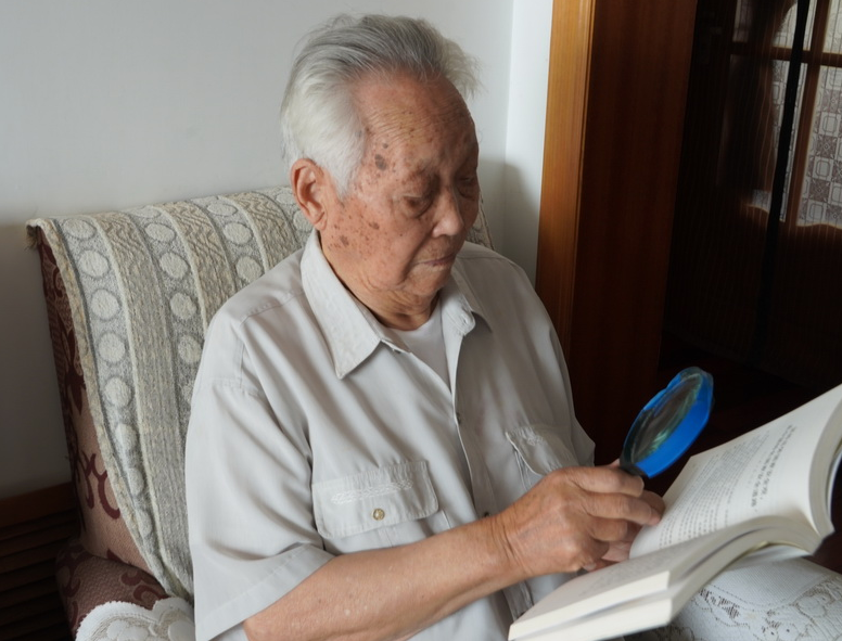 不仅仅如此,郭瑞祥自从退休之后,生活也一直过得很拮据,自己用了几十